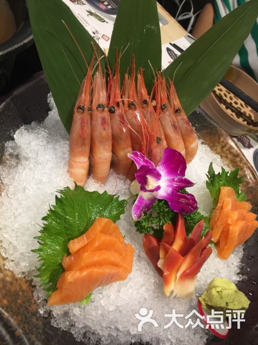 温野菜日本涮涮锅:服务员对待两桌服务态度还