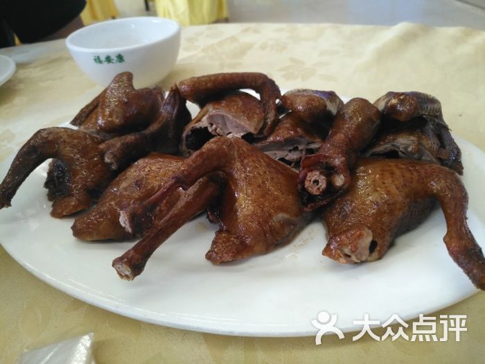光明招待所红烧乳鸽图片 第9张