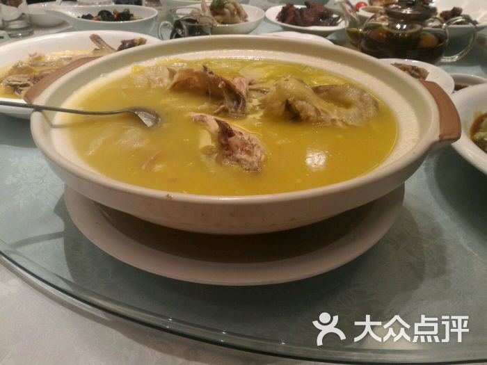 鱼翅鸡汤