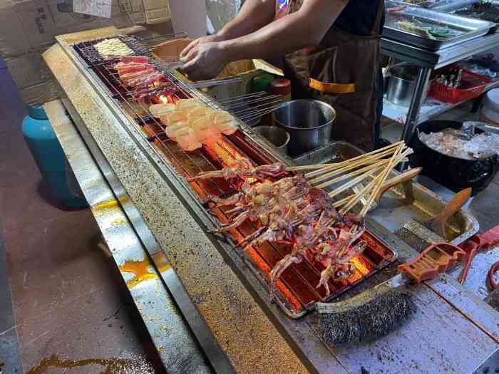 李记烧烤-"阿姨很可爱食材很新鲜佐料较少 保留食.