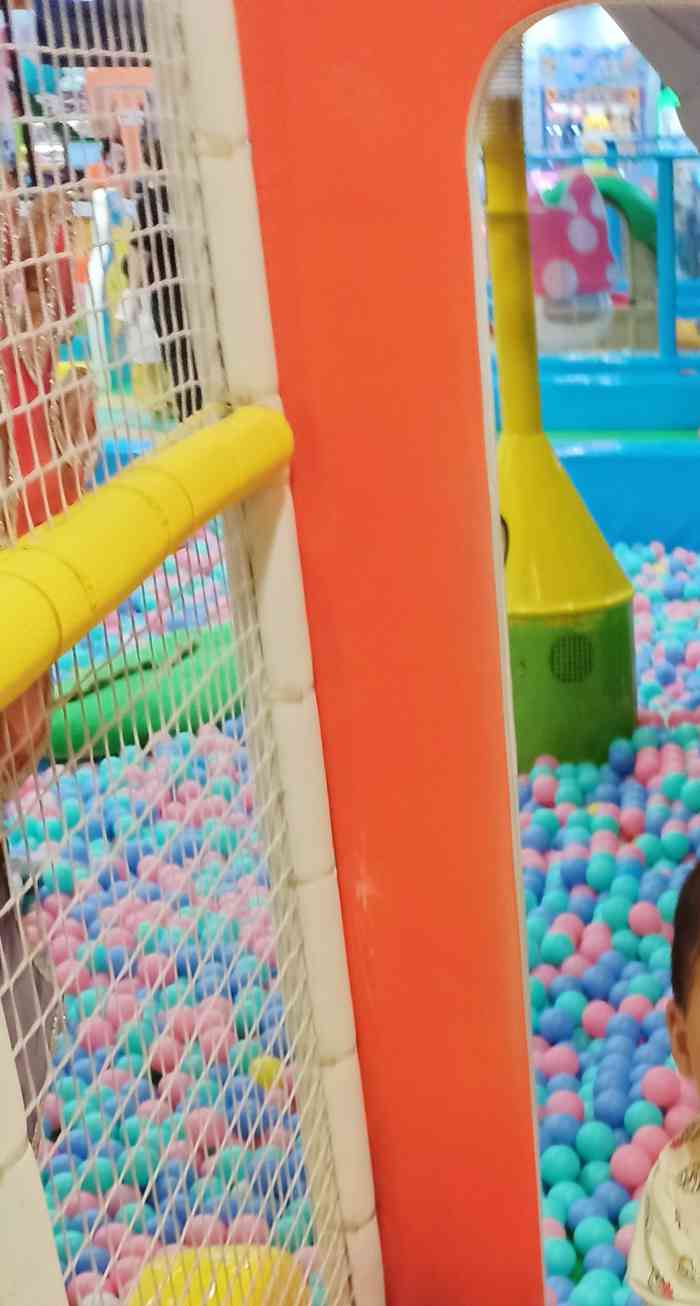 万达宝贝王(长春红旗街店)-"位于红旗街万达3楼,内有