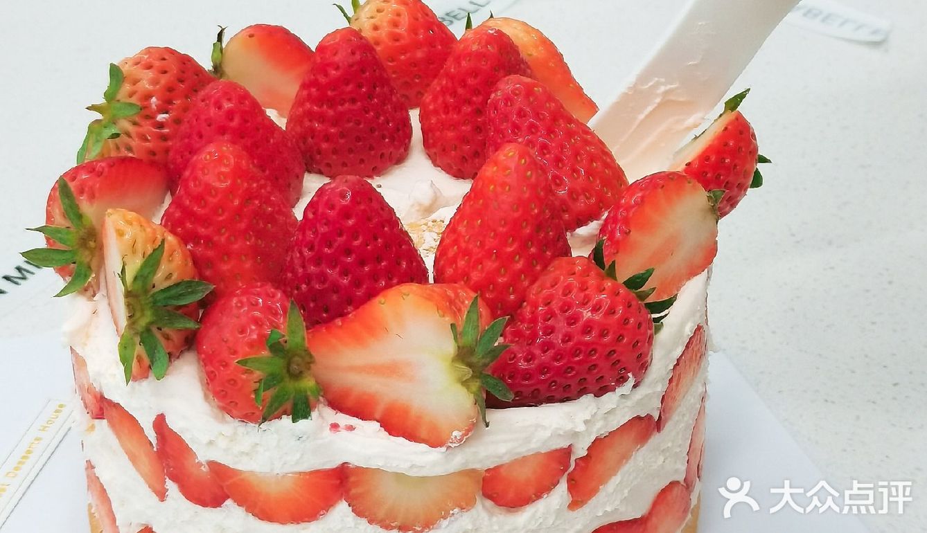 生日蛋糕莓有烦恼