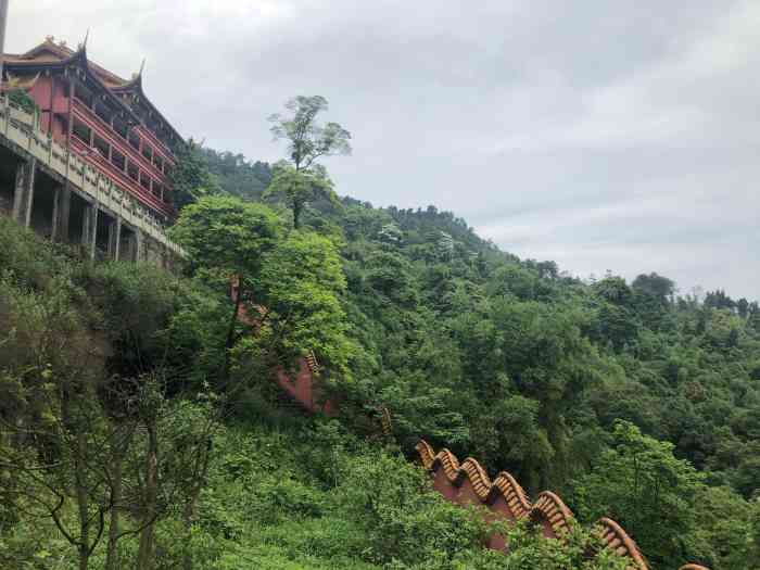 方山风景区-"听说泸州黑脸观音很灵验,有求必应,所以周.