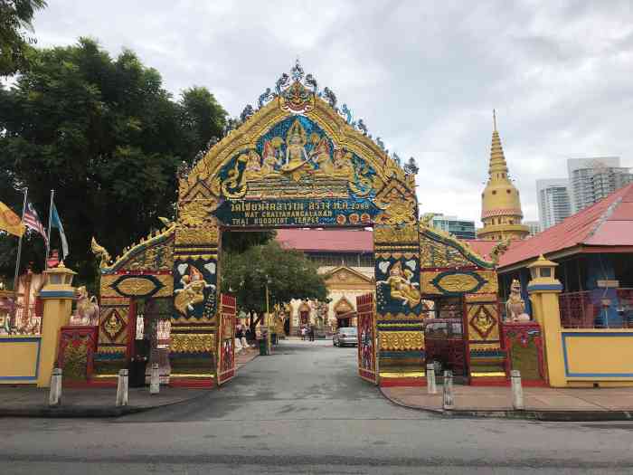 槟城卧佛寺-"各国不同的文化,宗教和团体在槟城有了.