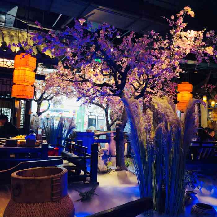绿茶餐厅(江阴八佰伴南门店)-"[薄荷]环境:江浙风格的