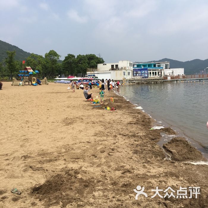 东钱湖阳光沙滩