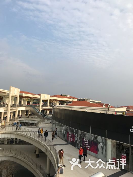 百联奥特莱斯广场(青浦店)图片 - 第15张