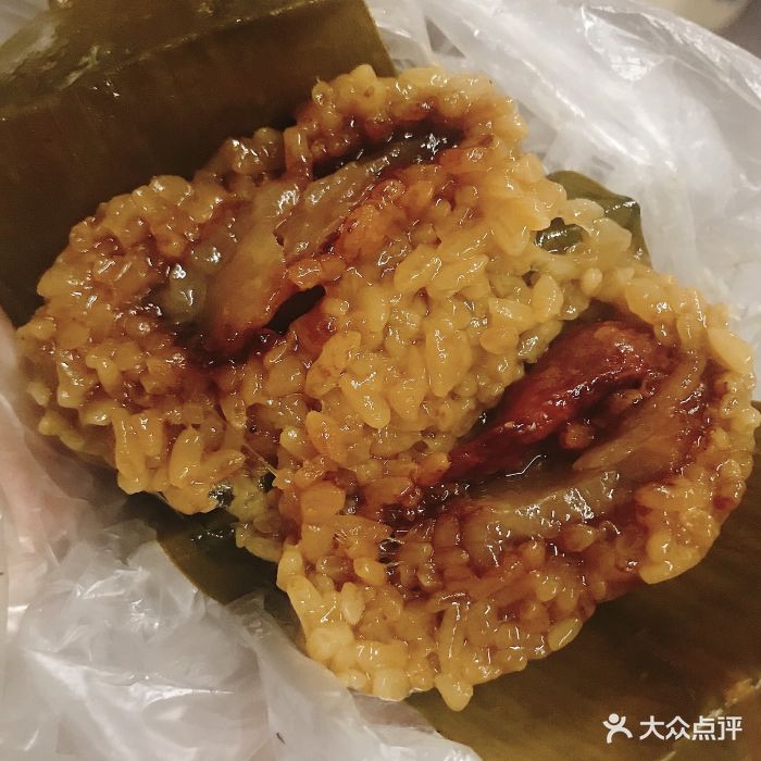 就.和上海的粢饭团一个样子…排队人还很.-芳