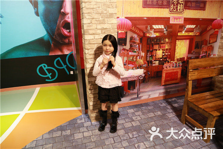 星视界趣味蜡像馆(阳朔店)吃柿饼的小女孩图片 - 第31张