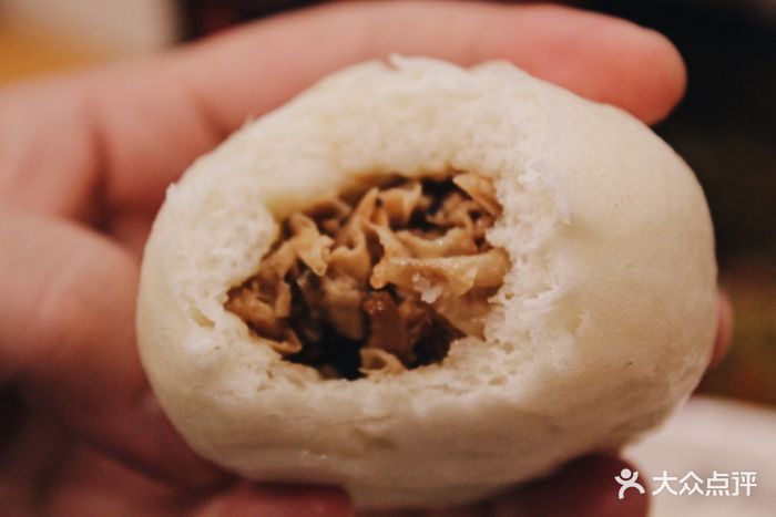 凤起龙游老面包子(朝阳大悦城店)大明山珍素包图片