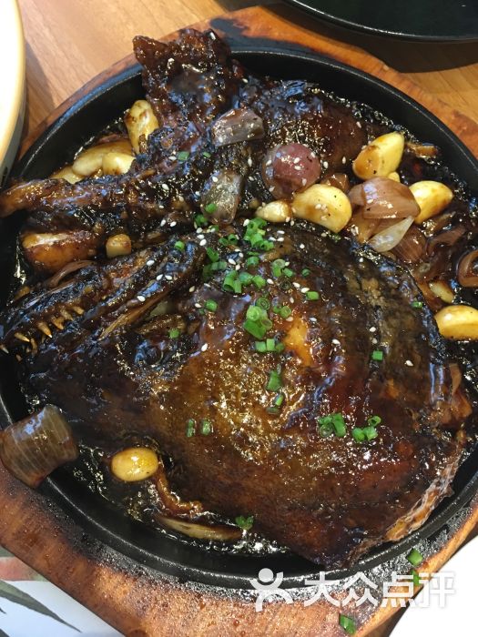斑马斑马主题餐厅-秘制碟鱼头-菜-秘制碟鱼头图片-沈阳美食-大众点评
