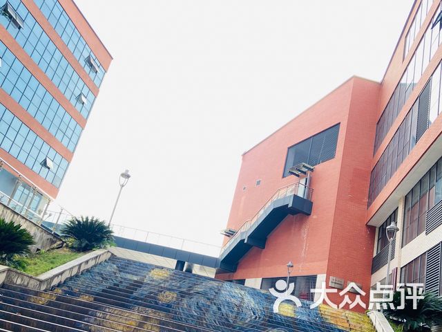 四川文理学院(莲湖校区)