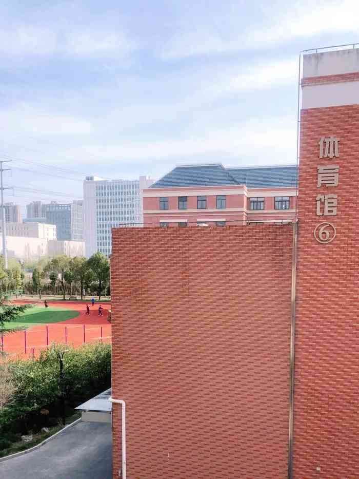 上海市闸北区第八中学新校