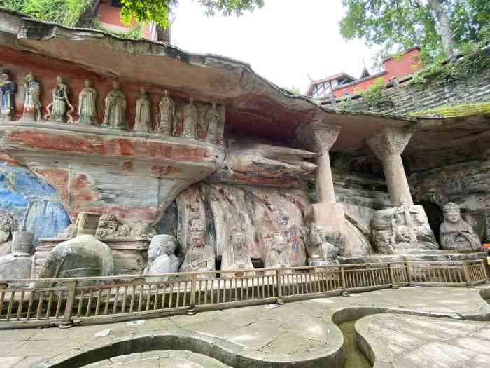 重庆石门山石窟景区-"重庆大足石刻的一部分,当然不如宝顶山石刻.