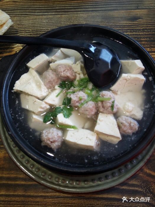 丸子老豆腐鸡肉砂锅
