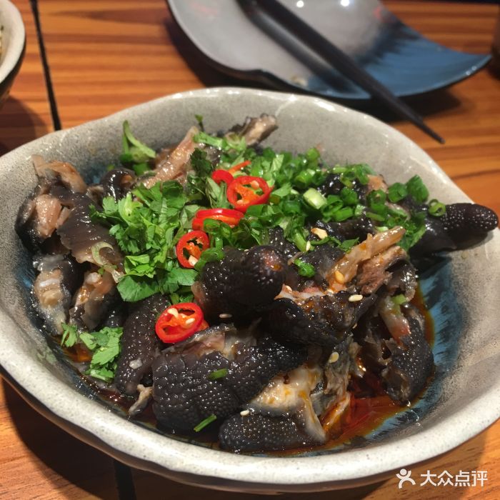 串囍卜卜贝海鲜锅(盛天地店)麻辣乌鸡脚图片