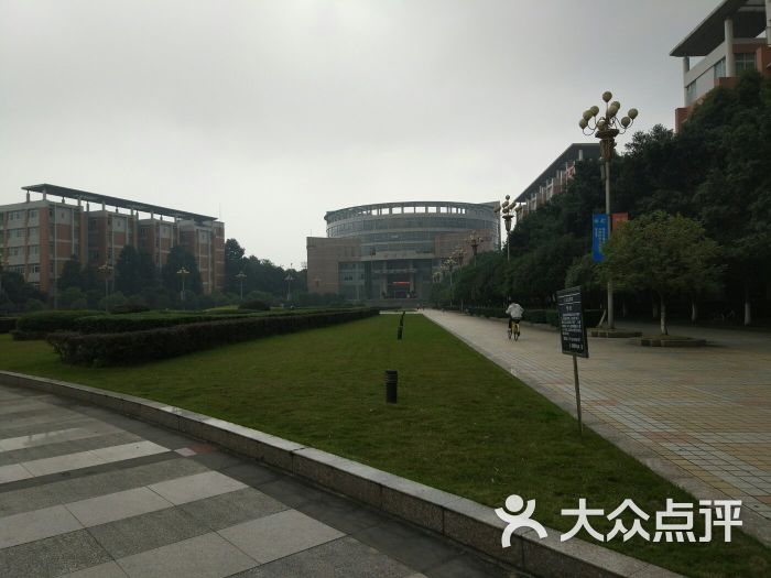 成都信息工程大学(航空港校区)图片 - 第2张