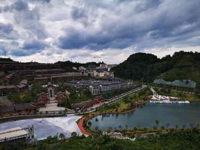 晴隆阿妹戚托小镇景区-"阿妹戚托景区(彝族)-----这是