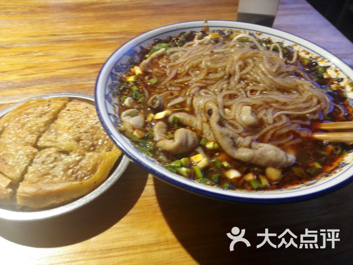 赵记白家肥肠粉图片 - 第1张