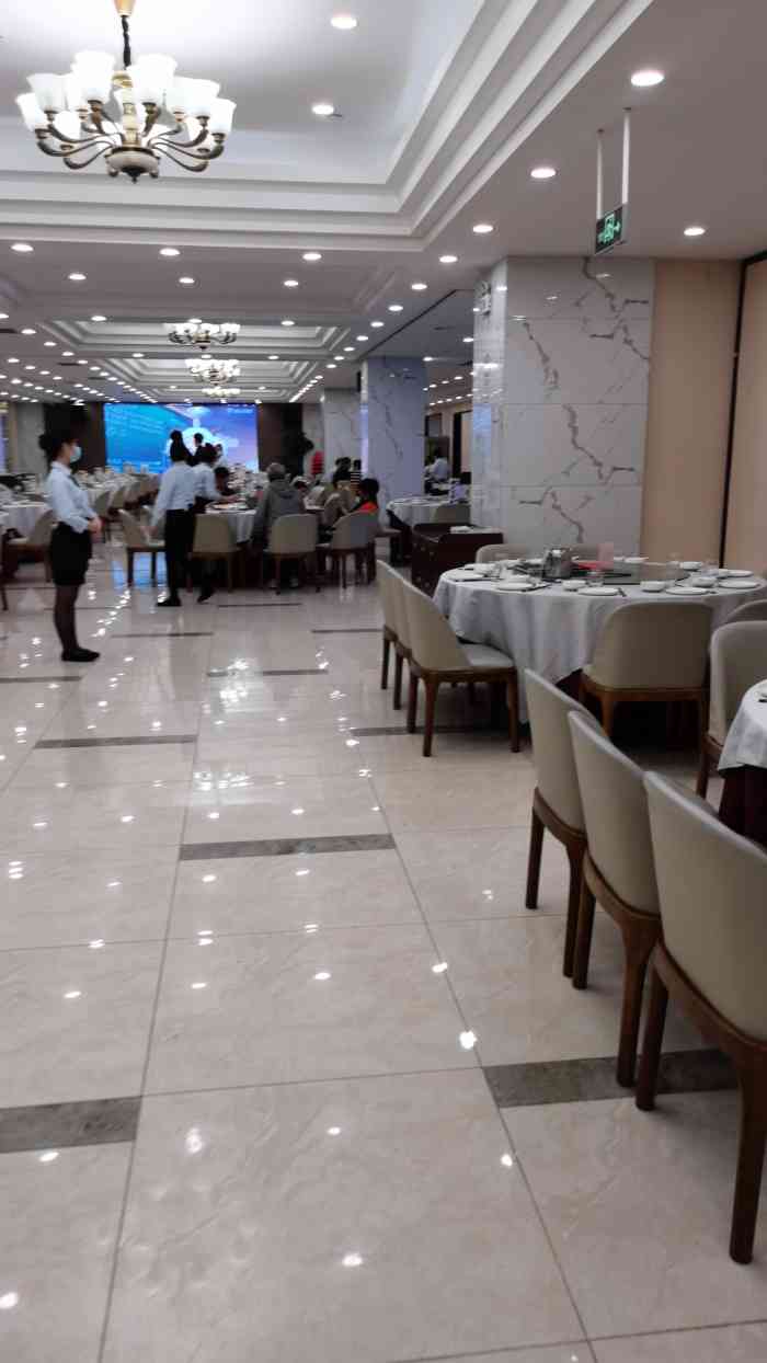 慧丰大酒店(中房金谊广场店"不想做饭叫了外卖,这家慧丰的菜单选择