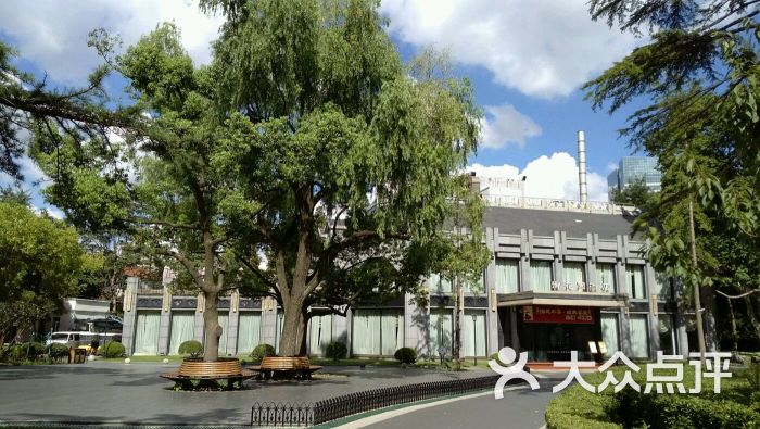 御花园酒店(中山公园店)的点评
