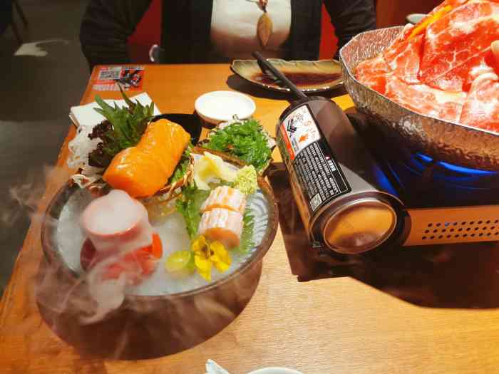 小锄匠寿喜烧(正大广场店)-"地方好找,交通方便. 「山