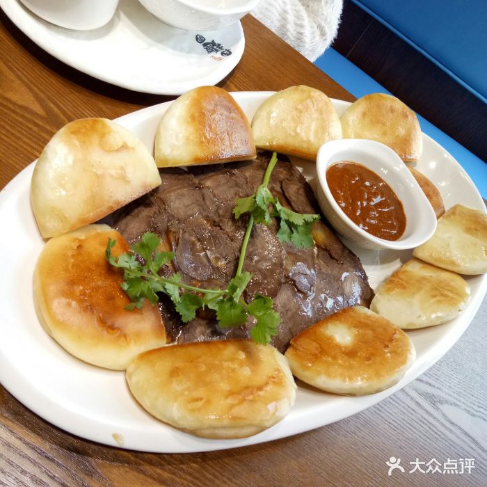 五香牛肉夹馍