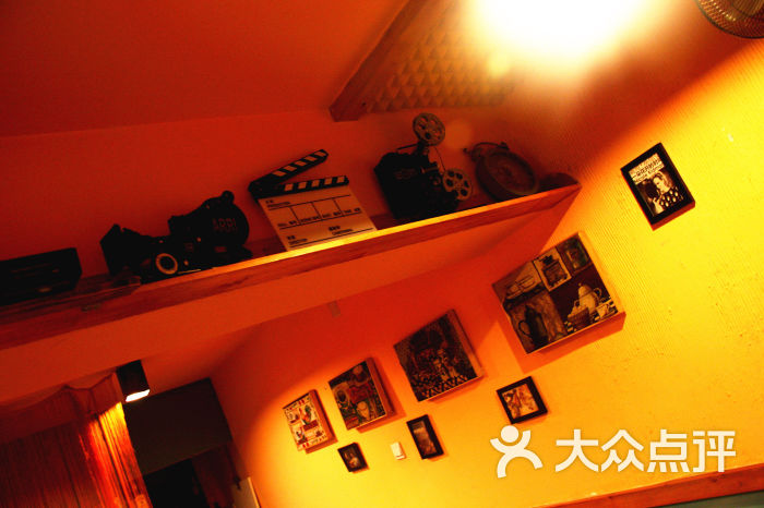 木屋影视主题咖啡