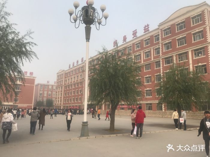 河北外国语学院图片 - 第2张