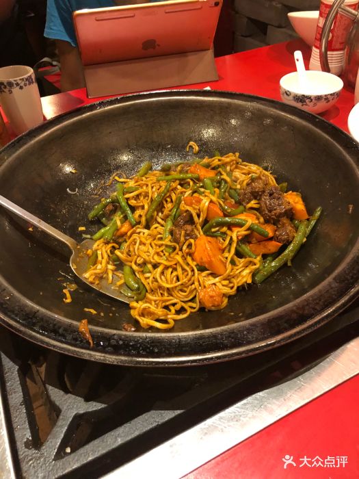 牛肉南瓜焖面中