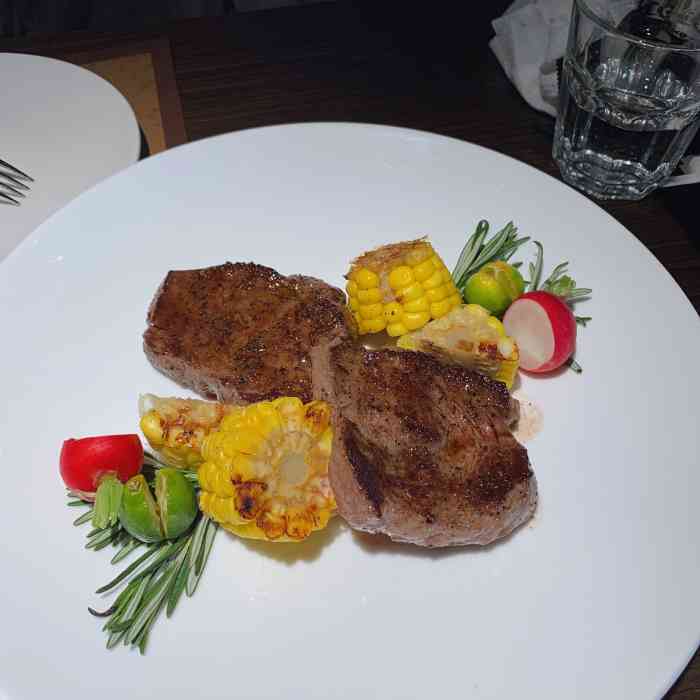 cè amore爱意牛排馆(柏威年店)