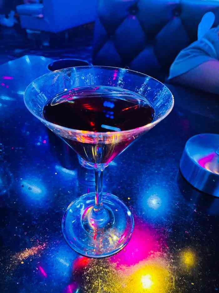 辰色酒馆(九街东和城店"辰色酒馆 年轻人的聚会会所 新开的一.