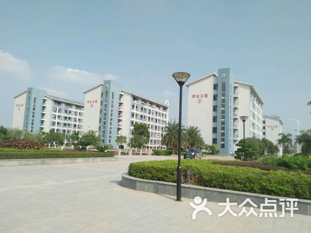 肇庆医学高等专科学校(鼎湖校区)