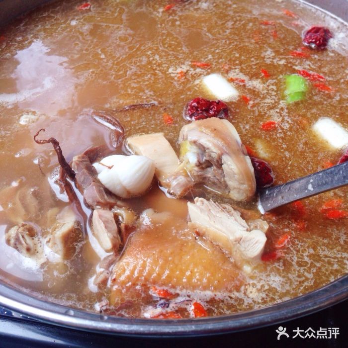 张记鱿鱼炖鸡