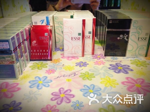 女士巴士-图片铺之美食香烟格子-汨罗市美食-大春熙路什么双层有图片
