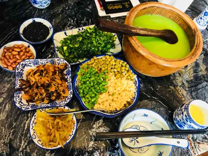 三姑六婆养生擂茶-"7715融合潮汕陆丰一带的特色美食小茶楼 .