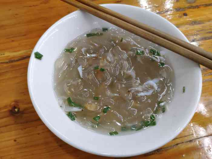 老王豆面碎"自从发现临海的豆面碎这么有意思后,现在换.