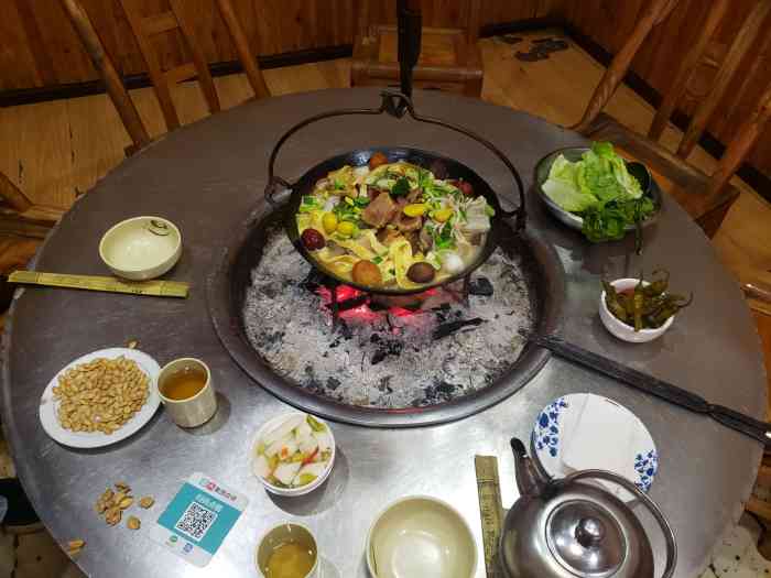 胜利吊锅城(体委店"在罗田爬山怎么能错过最出名的罗田吊锅呢.