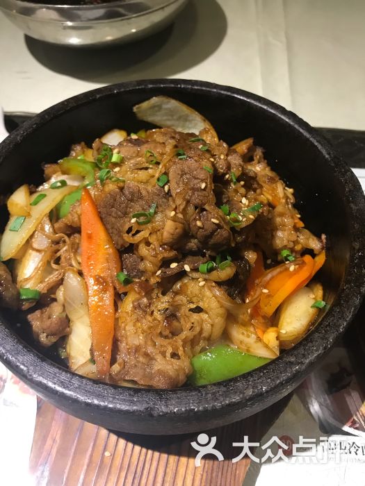 石锅烤牛肉
