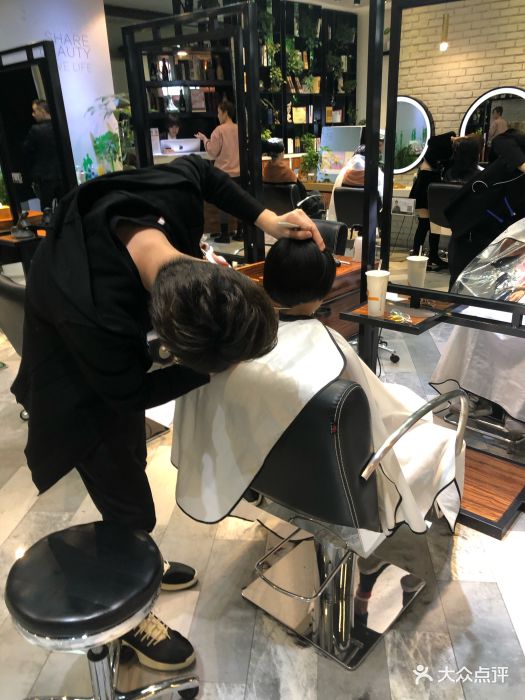 hair art造型沙龙(瑞虹天地月亮湾店)大厅图片 - 第11张