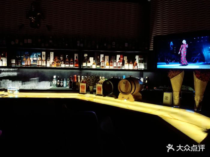 漫酒吧human touch bar·骑楼街景(海盗旗中华城店)图片 - 第237张