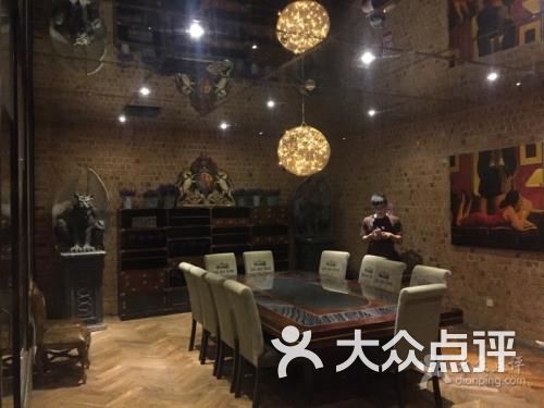 两个世界桌游店 狼人杀俱乐部