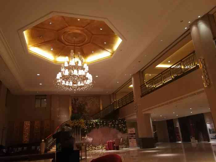 融侨新港大酒店-"在江阴,属于高档酒店,五星级,酒店很