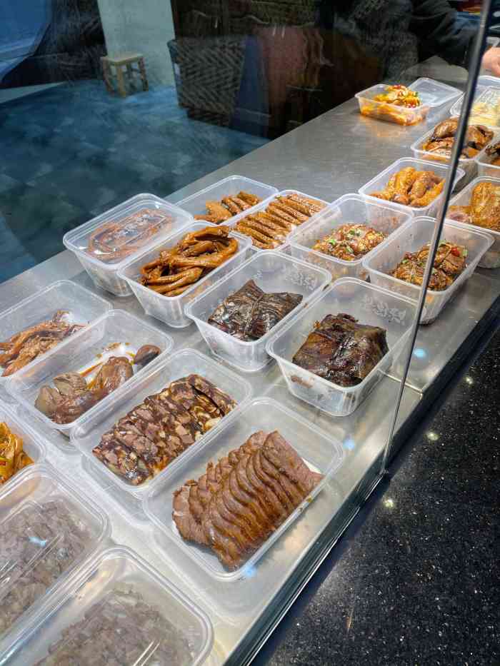 喜欢的熟食店,经常过来买哦