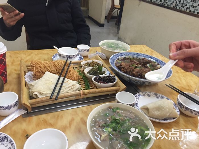 萧县丁里羊肉馆(总店)的点评