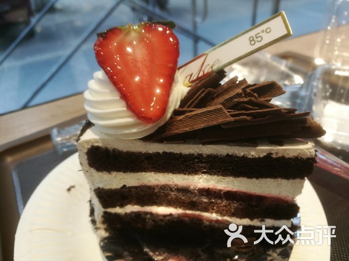 85度c(正荣时代广场店)樱桃黑森林蛋糕图片 - 第5张