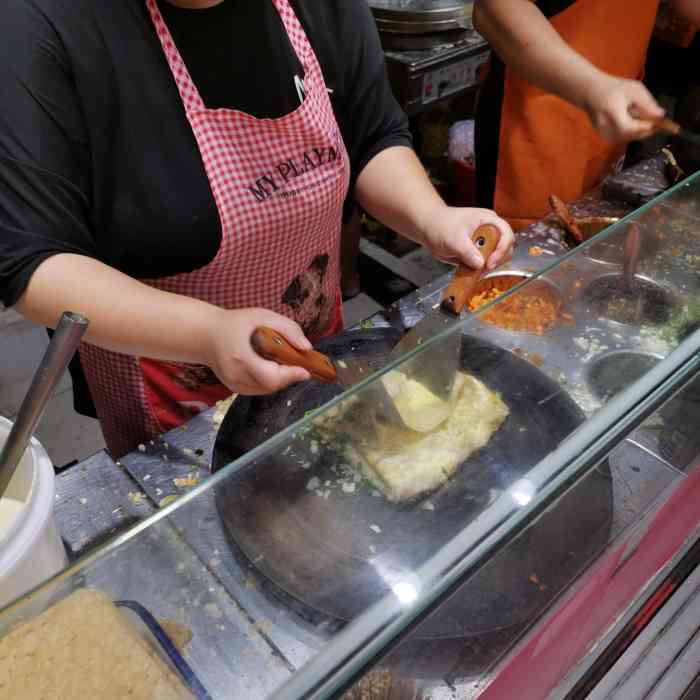 杂粮煎饼鸡蛋灌饼