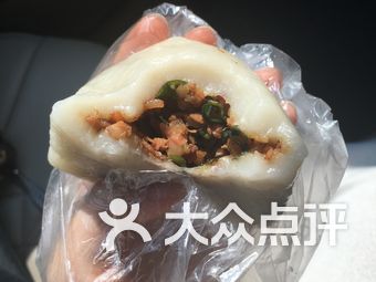 导航到安铺镇就很容易找到了 安铺只有这一条路是镇中心 白籺真的好