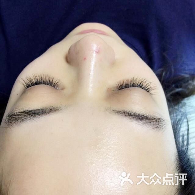 美宝宝美睫图片 - 第1张