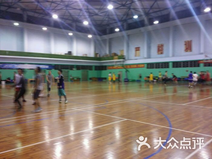 体工队羽毛球篮球馆-图片-广州运动健身